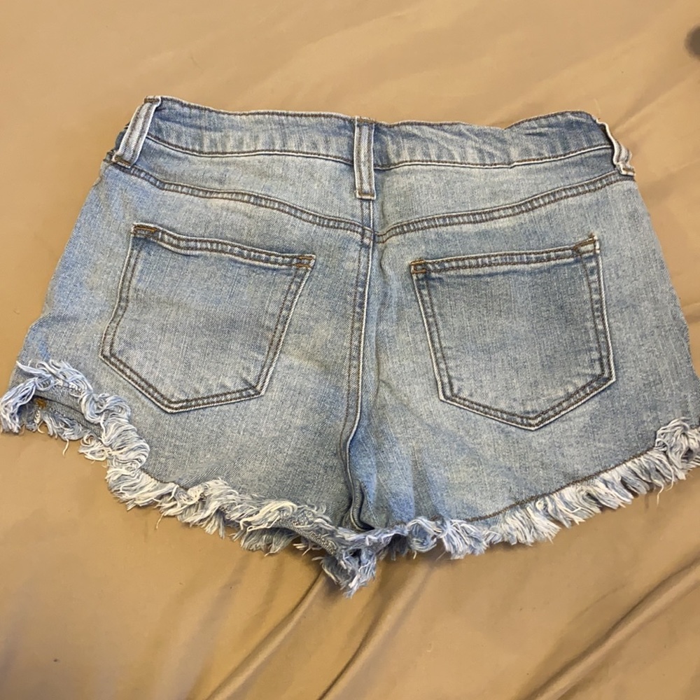 Embroidered Shorts - Picture 2 of 2